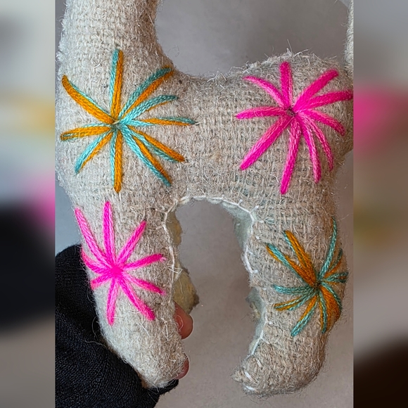 Mexican Handmade Llama - Picture 5 of 14